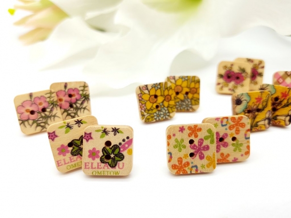 Blumen Knopf Ohrstecker quadratisch